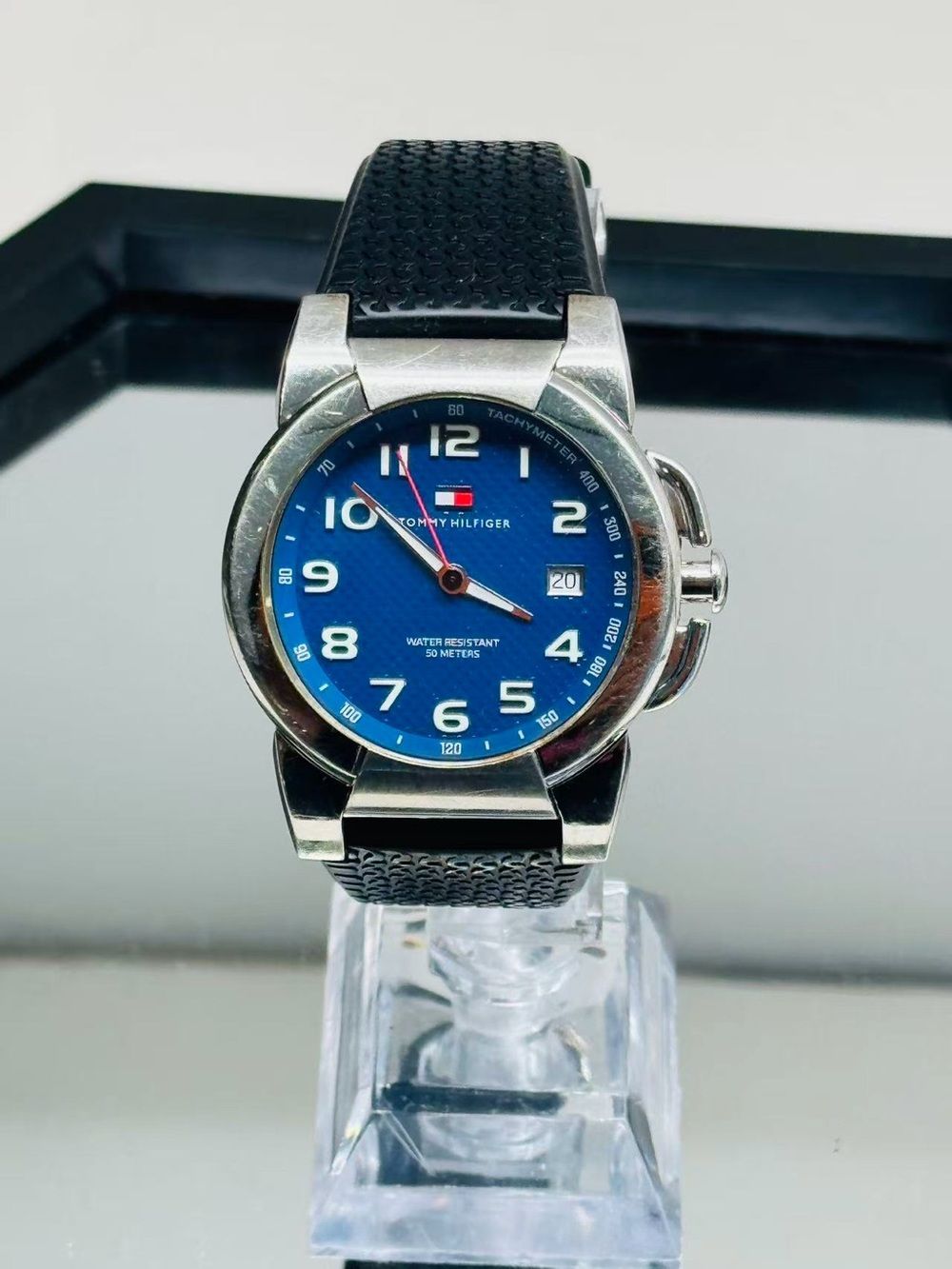Tommy Hilfiger Men’s Watch Blue Dial Date 41mm Rubber Strap New Battery Runs